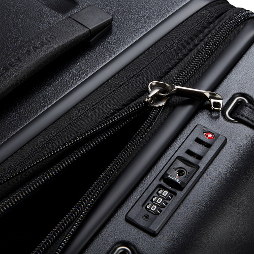 Чемодан 4-х колесный DELSEY CADENCE 00167782150 Чемодан 4-х колесный DELSEY CADENCE 00167782150