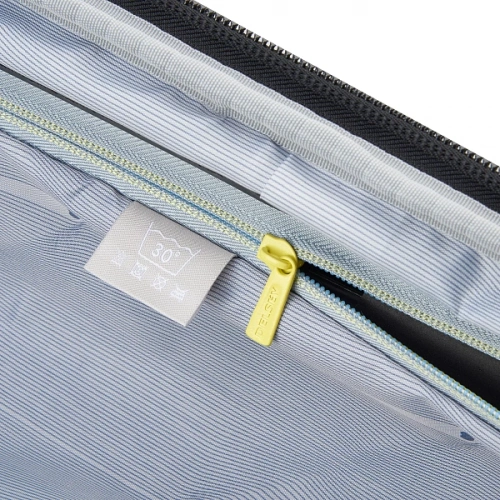 Чемодан 4-х колесный 00287881100 DELSEY SHADOW 5.0 44 x 66 x 29.5 см черный Чемодан 4-х колесный 00287881100 DELSEY SHADOW 5.0 44 x 66 x 29.5 см черный